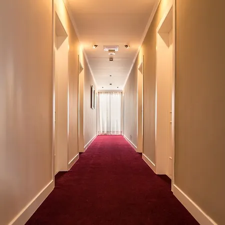 Keit Hotel 4*